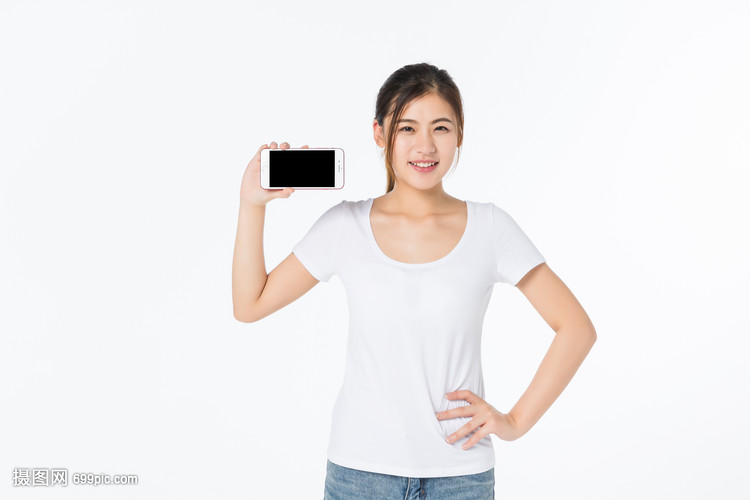 青年女孩手机展示