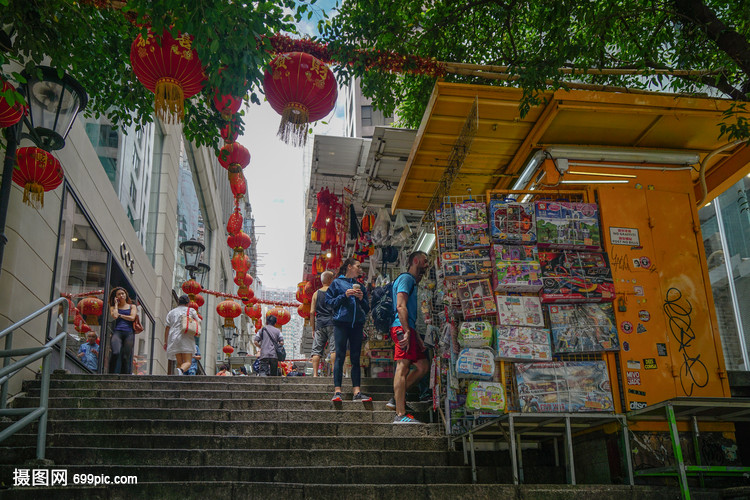 香港台阶小巷内的批发小摊子