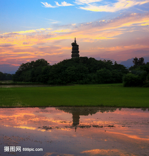 田园夕照安庆太平塔