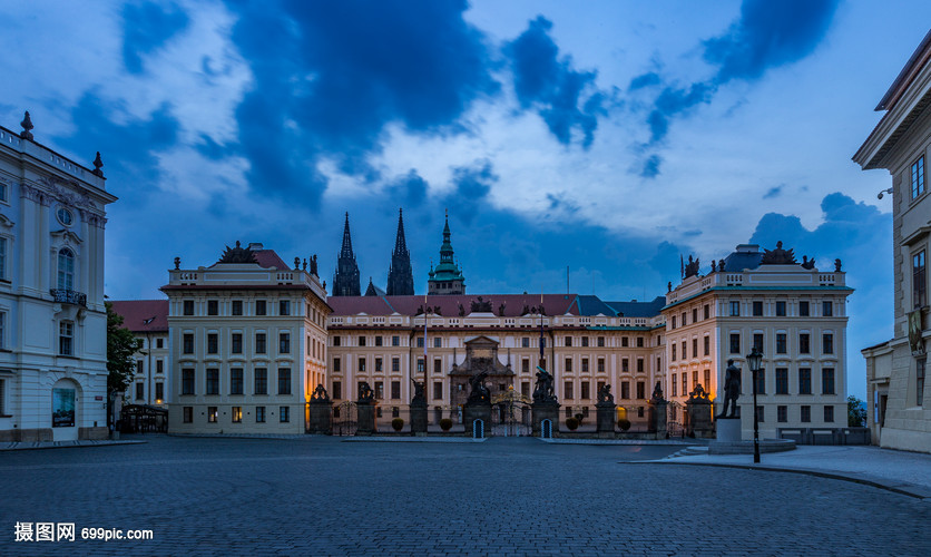 捷克布拉格旅游景区布拉格城堡夜景