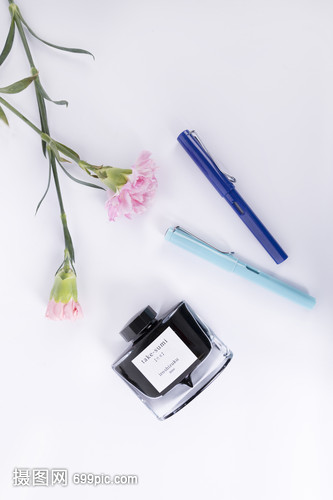 三部美国重口限制级黄暴电影混蛋与墨西哥往事的低俗魅力