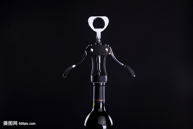 浙江百润获得一种开瓶器专利可轻松拔出红酒木塞