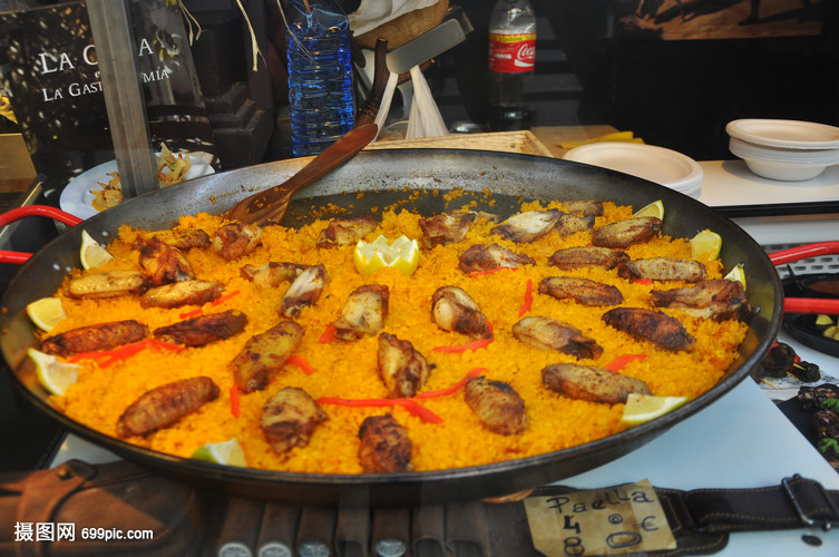圣米盖尔市场西班牙海鲜饭
