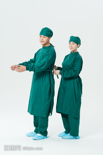 医生穿手术服