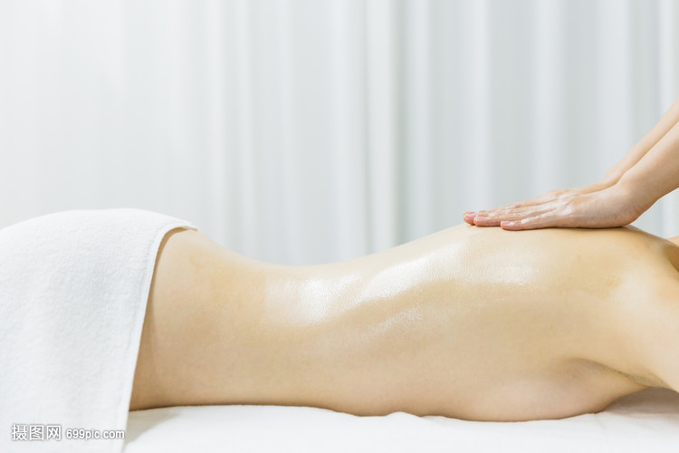 女性养生SPA精油按摩