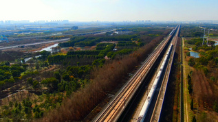 上海安亭航拍两列高铁经过视频素材