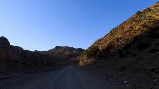 驾车行驶山路第一视角视频素材