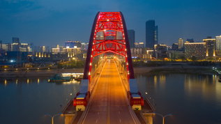 航拍延时摄影武汉红色晴川桥夜景视频素材
