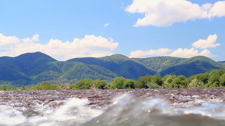 具有山河水美丽自然背景的广阔观视频素材