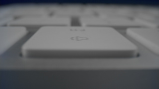 计算机白色键盘特写视频素材