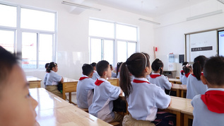 升格实拍小学生全神贯注听讲mp4格式视频下载_正版视频编号3520836-摄图网