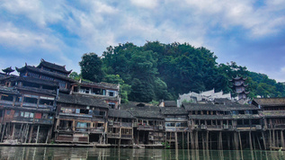 湖南凤凰古城吊脚楼延时摄影mp4格式视频下载_正版视频编号95636-摄图网