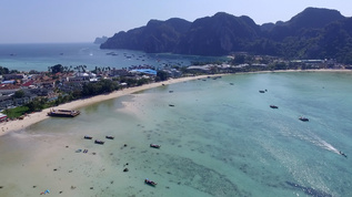 泰国皮皮岛全景航拍视频素材