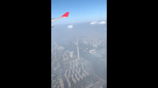 机翼下的广州城竖屏4K视频视频素材