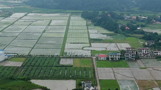 航拍大自然连绵起伏山川风景视频素材