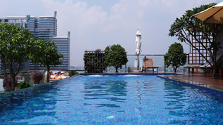 越南酒店高空泳池视频素材