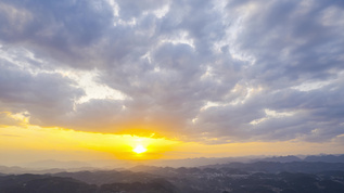 8K山峰晚霞日落延时视频素材