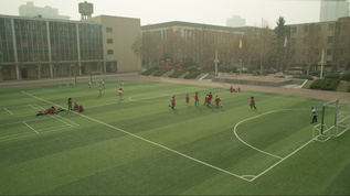 学生踢足球4K超清【此视频为新闻编辑用途，不得商用】视频素材
