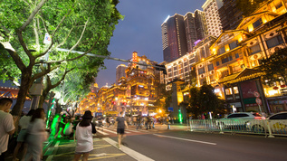 洪崖洞车流人流夜景视频素材