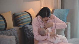 母乳喂养视频素材库