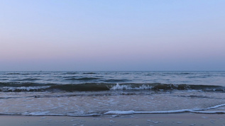 水平线的夕阳海边视频素材