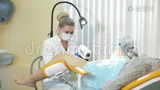 妇科医生`办公室的病人和医生mov格式视频下载_正版视频编号975737-摄图网