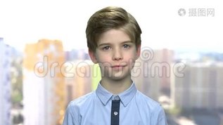 害怕的青春期男孩在尖叫。mp4格式视频下载_正版视频编号2628723-摄图网