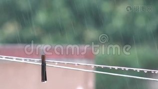 雨天的晾衣绳mov格式视频下载_正版视频编号837921-摄图网