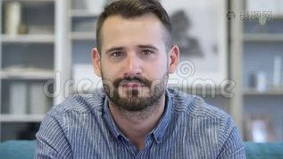 成人谈话画像，在线视频聊天mov格式视频下载_正版视频编号1108223-摄图网