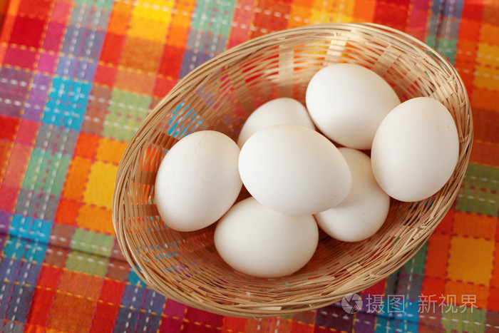 卵( egg的名词复数 ) 蛋 卵子 卵细胞