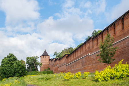 墙上的下诺夫哥罗德克里姆林宫附近 Borisoglebskaya 拖车