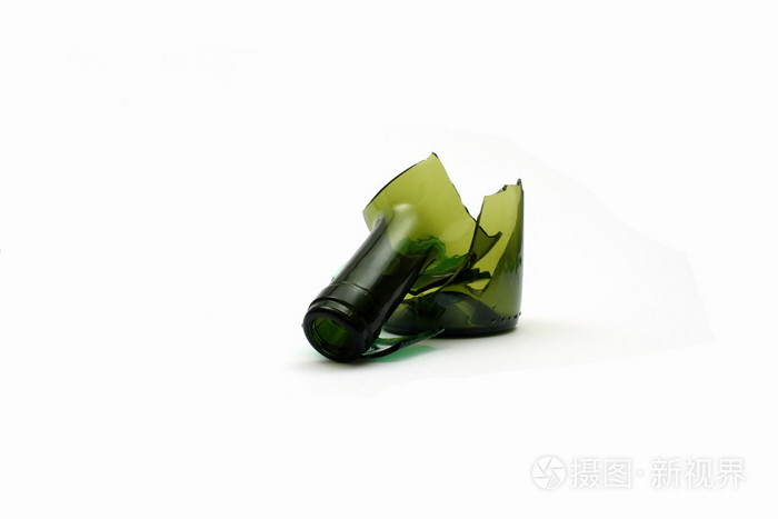 破碎的瓶子