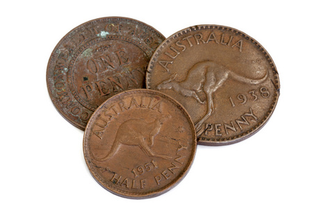 旧的澳大利亚硬币上白色孤立