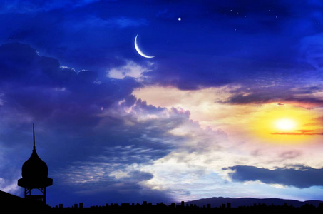 浪漫日落和神秘的月亮