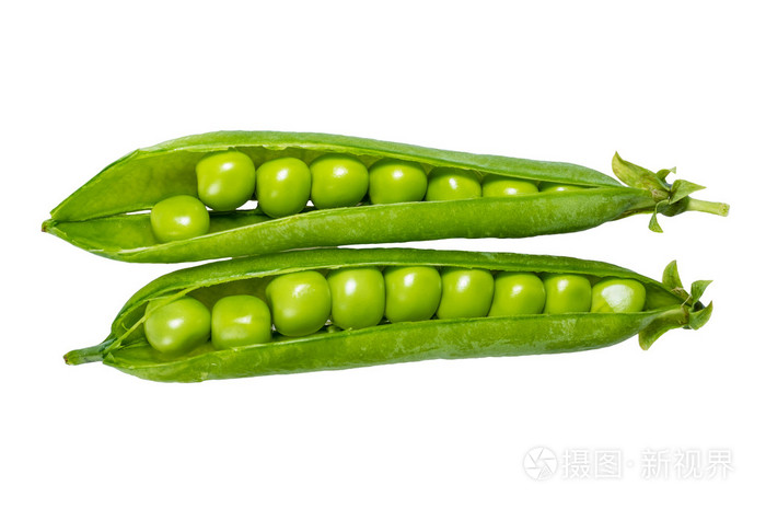 孤立的绿色豆荚里的豌豆