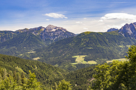 奥地利山夏日风景 Lesachtal Gailtal 性质