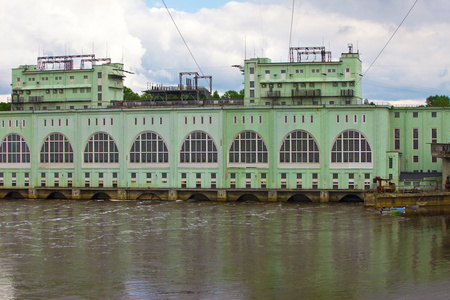 水力发电站上沃尔霍夫河，ru