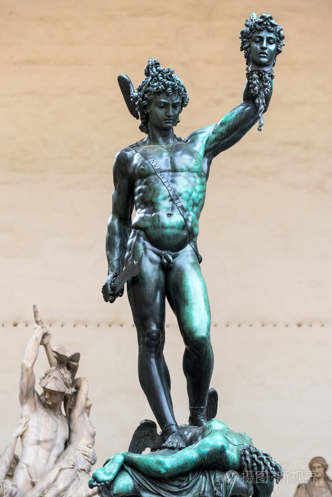 珀尔修斯与由 benvenuto cellini 在佛罗伦萨美杜莎的