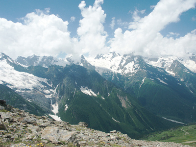 山，山岳 山脉 一大堆 大量