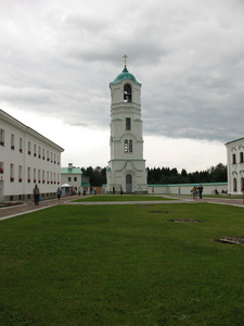 圣三圣亚历山大斯沃斯基修道院