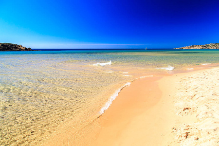 海滩的嘉苏 Giudeu 撒丁岛