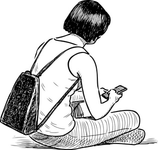 一个年轻的城镇女人与她的智能手机