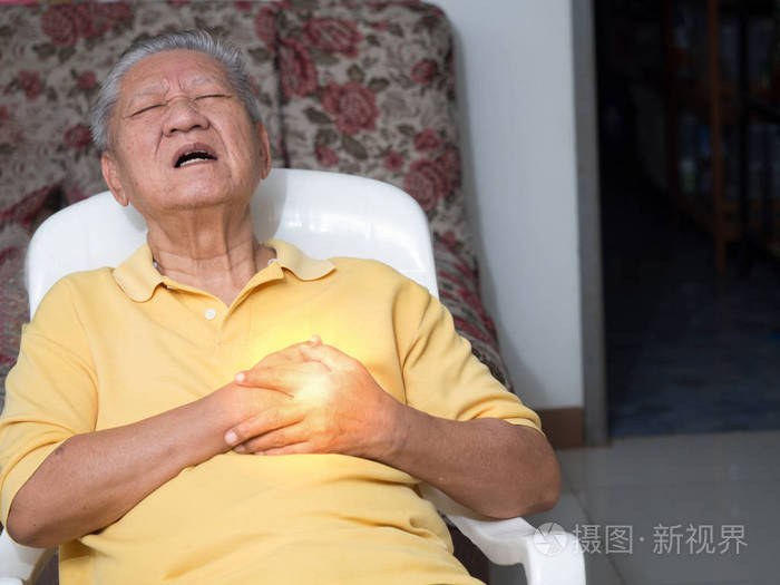 老年人心脏病发作