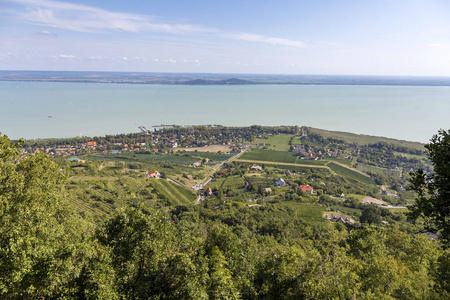 在匈牙利巴拉顿湖的风景图片