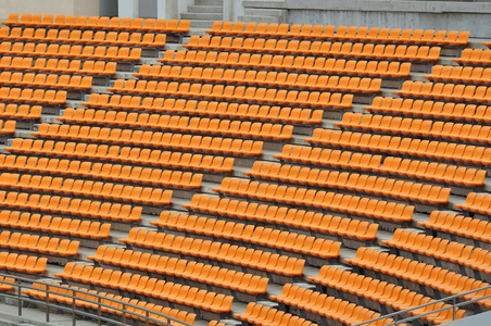 体育场的橙色座位