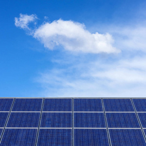 太阳能电池板详细摘要。可再生能源