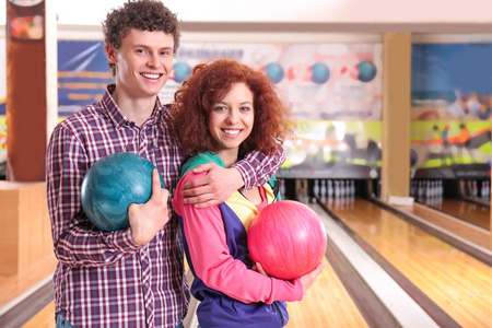 玩保龄球的朋友