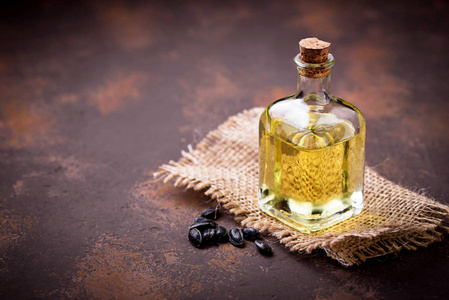 食用油瓶照片-正版商用图片01oppg-摄图新视界