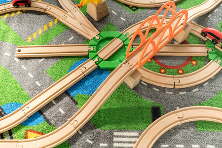 塑胶木制轨道火车玩具图片