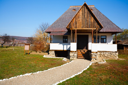罗马尼亚传统的房子看整个系列